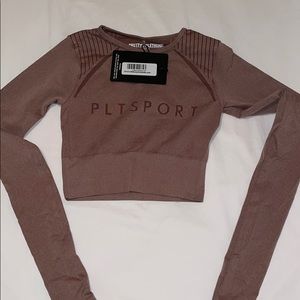 Long sleeve workout crop top